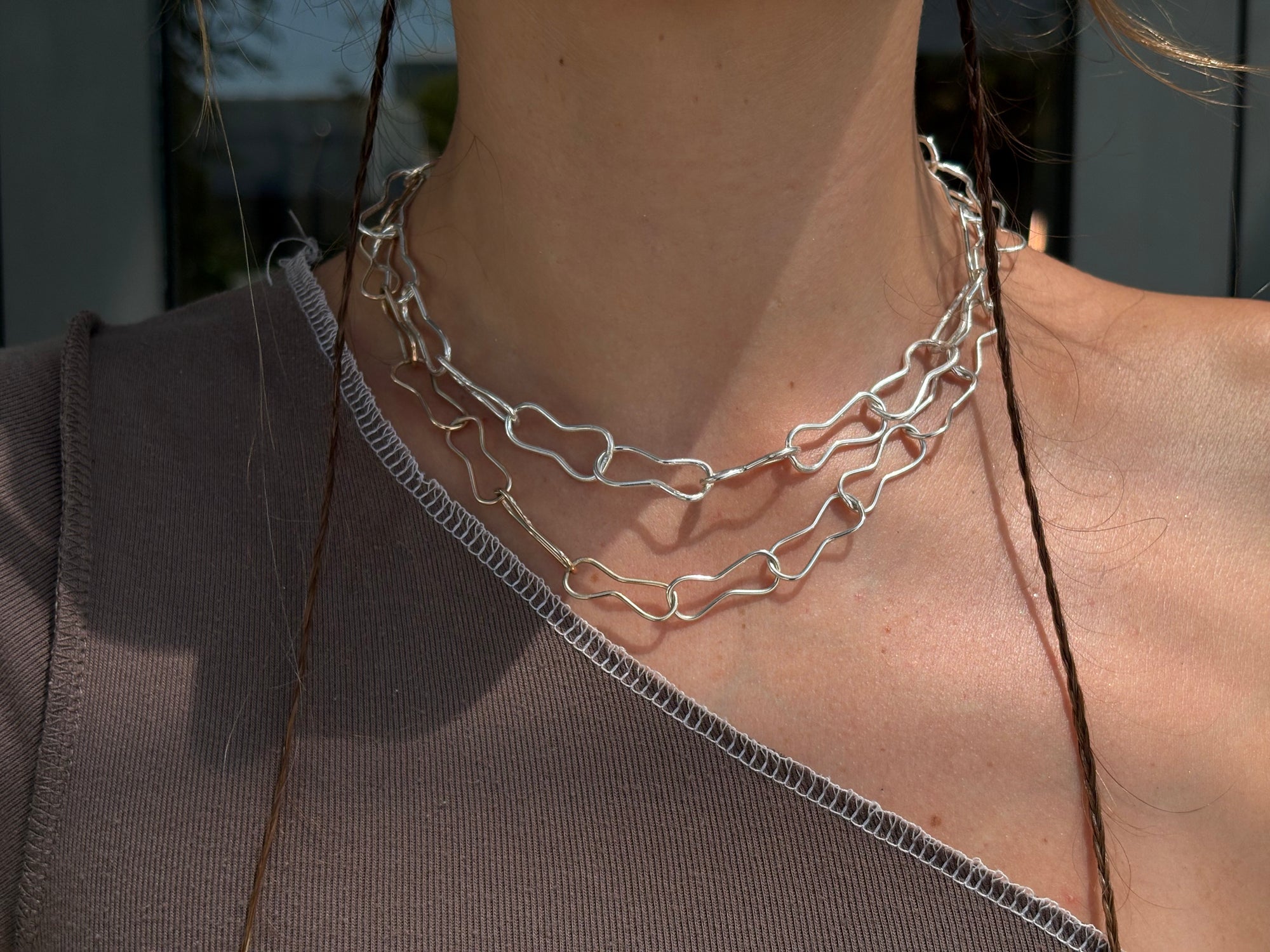 MINI CHUNKY DOGBONE NECKLACE